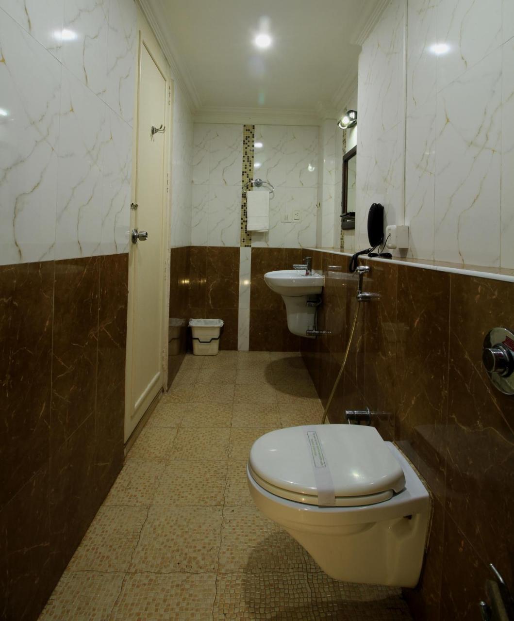 Xavier'S Residency Hotel Kollam Exterior photo