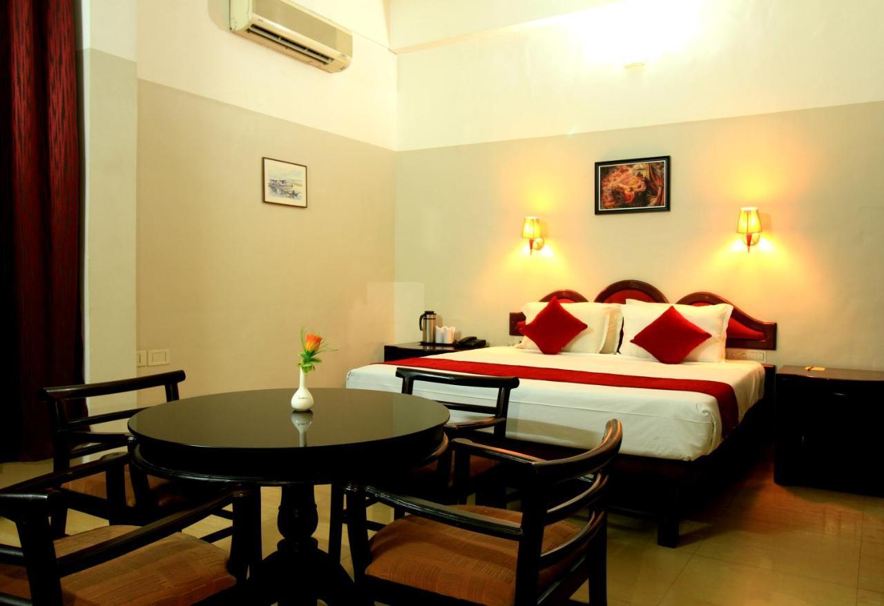 Xavier'S Residency Hotel Kollam Exterior photo